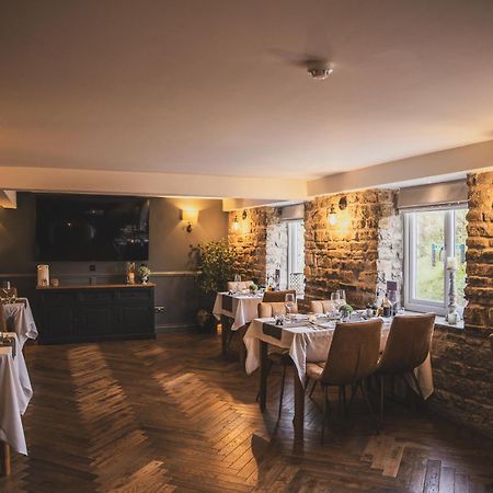 Crossways Hotell Wells Eksteriør bilde The restaurant at The Old Stamp House