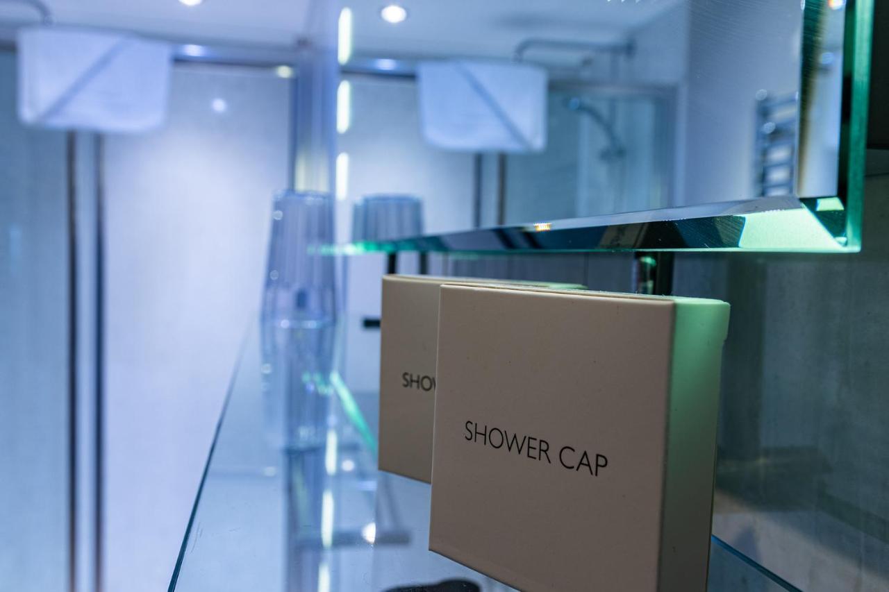 Crossways Hotell Wells Eksteriør bilde Shower cap