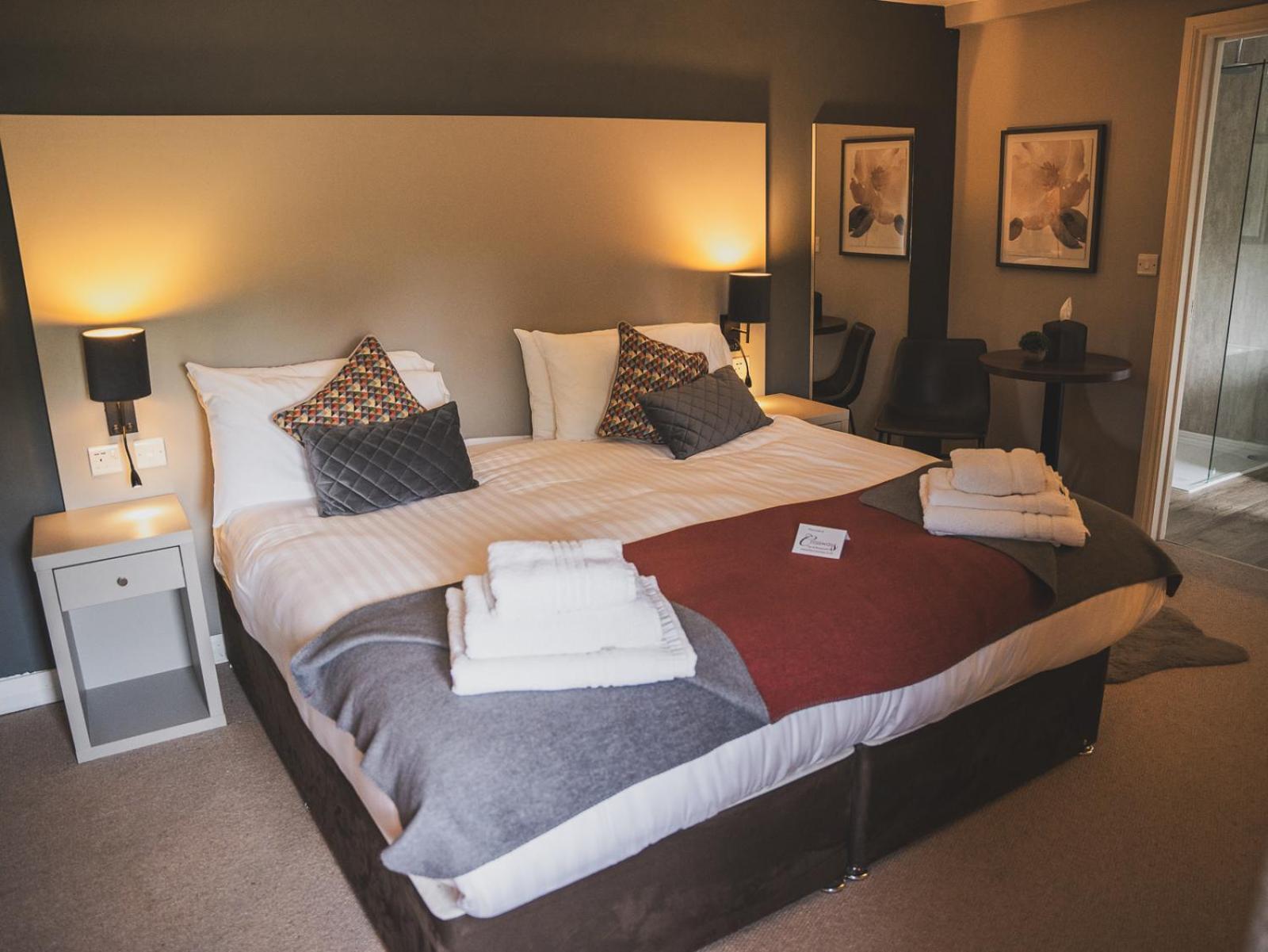 Crossways Hotell Wells Eksteriør bilde A bedroom at the hotel
